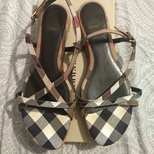 Authentic Burberry espadrille sandal
